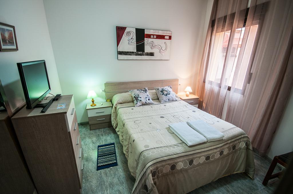 Apartamento Rincon Del Salvador 2 Пласенсия Экстерьер фото